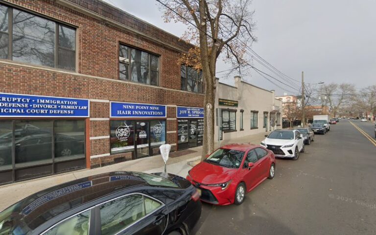 411437 team law 768x480