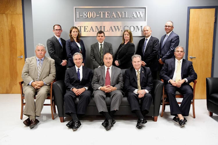 411439 team law