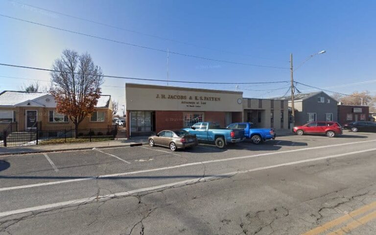 412992 the advocate attorney 768x480