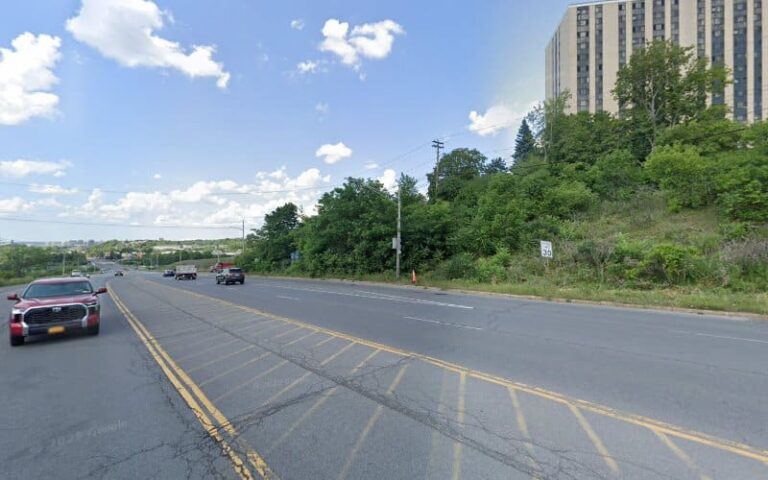 414747 the closing advantage 768x480