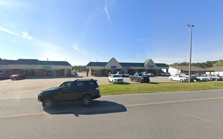 414749 the closing agency 768x480