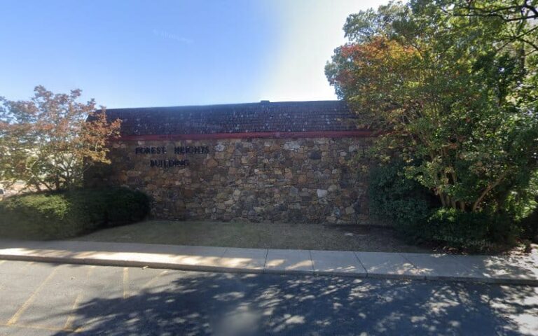 415017 the couch firm 768x480