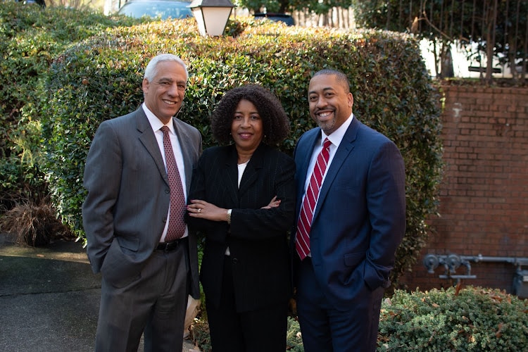 417627 the howard law firm