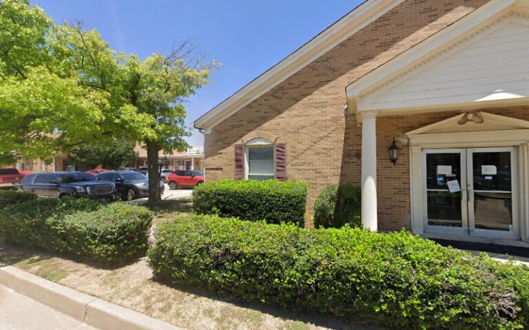 419127 the law firm of roland v. combs iii associates plc 768x480