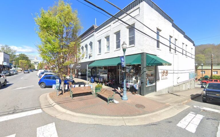 420433 the law office of david d. moore 768x480