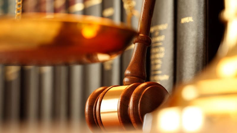 421033 the law office of geralyn r. lawrence llc
