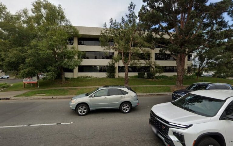 422498 the law office of lawrence j. hutchens 768x480