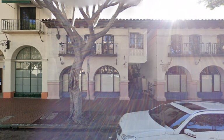 423625 the law office of raymond chandler 768x480