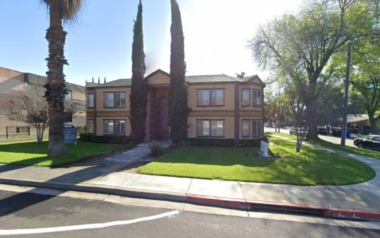 425333 the law offices of christopher rhodes 768x480