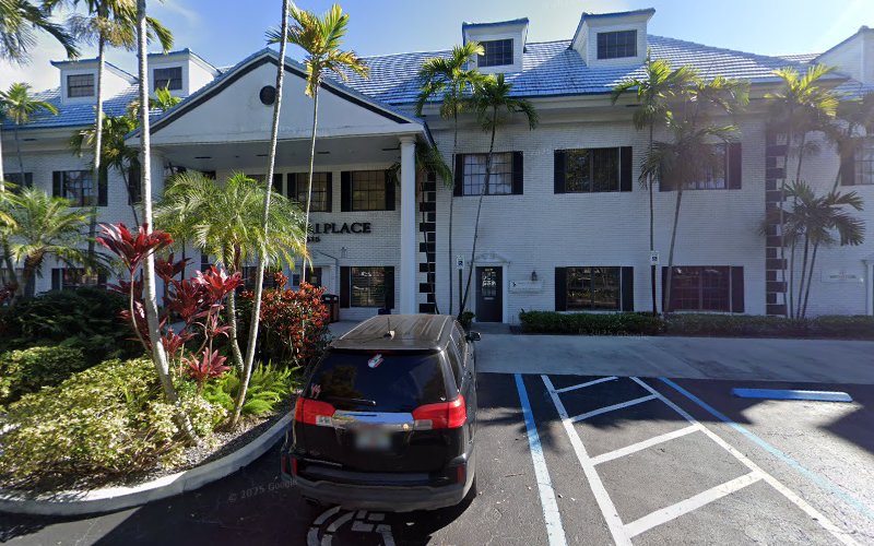 425834 the law offices of elena m. perez associates pa