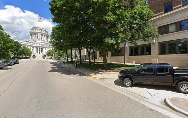 429065 the loraine business center 768x480