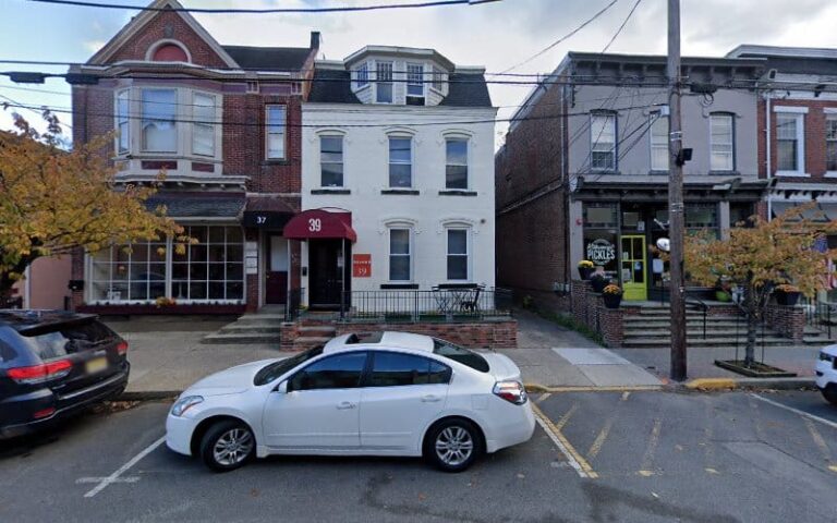 434285 therese thompson esq family law 768x480