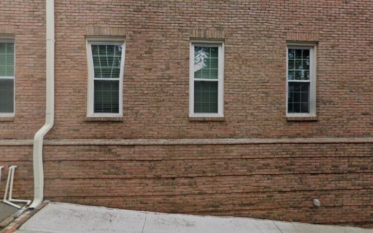 434516 thomas brown llc 768x480