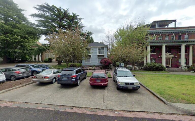 434572 thomas a balerud law office 768x480