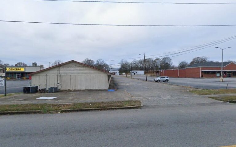 434671 thomas aaron d 768x480