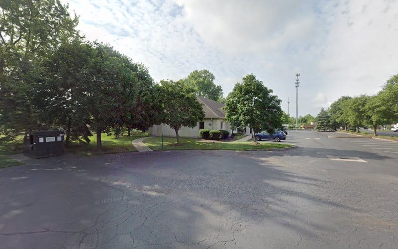 434925 thomas e lees llc