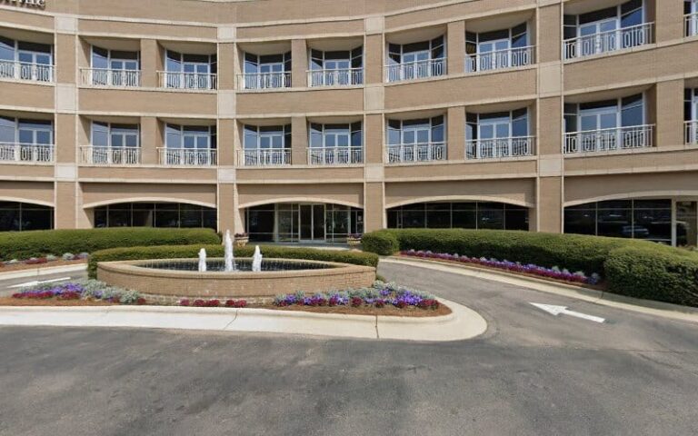 435212 thomas henson jr 768x480