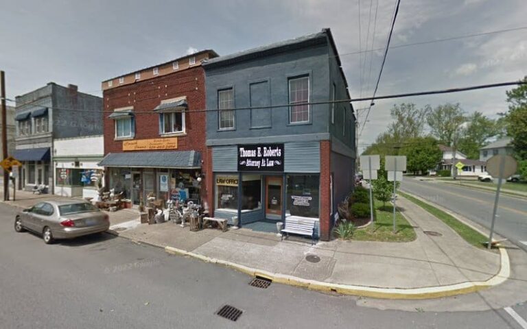 435446 thomas jr e roberts 768x480