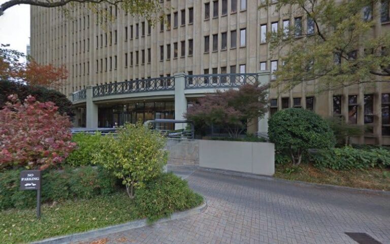 435530 thomas l. walker esq 768x480