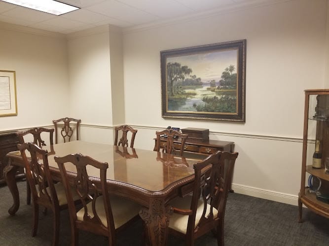 435723 thomas m. tucker p.a