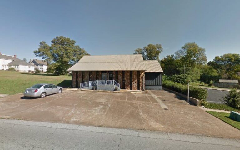 435949 thomas roy edward 768x480