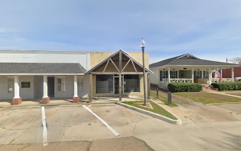 436237 thompson hollingsworth p.a 768x480