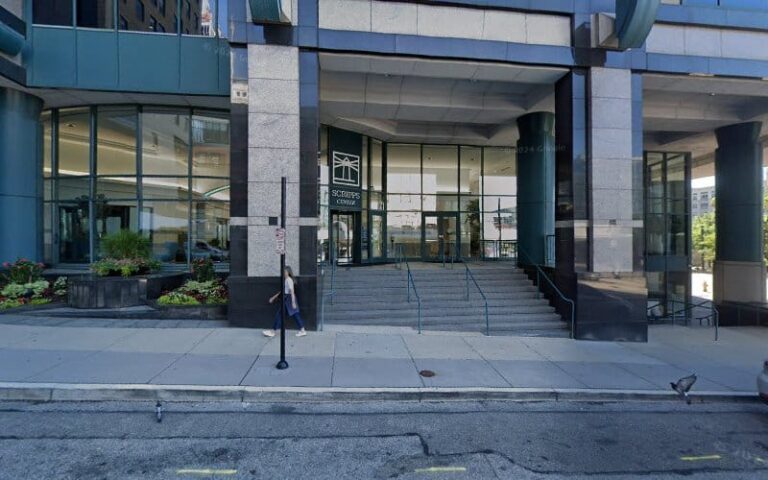 436392 thompson hine ryan laura a 768x480