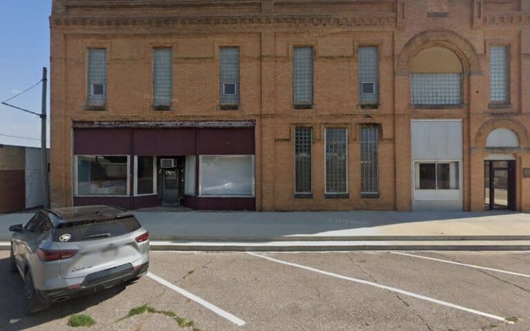 436558 thompson phipps thompson 768x480