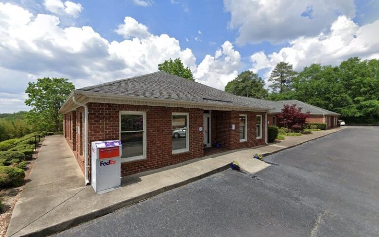 436576 thompson robert s 768x480