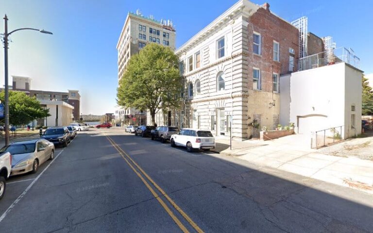 436624 thompson g kurt jr 768x480