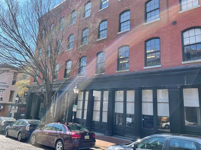 436634 thompsonmcmullan pc