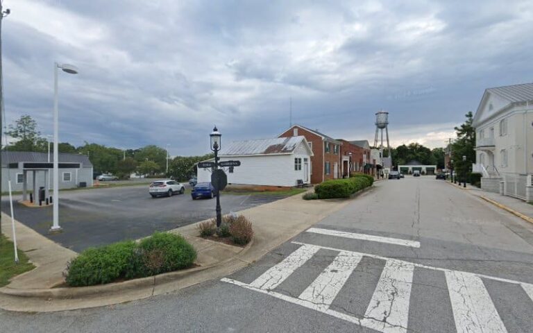 436668 thomson lipscomb 768x480