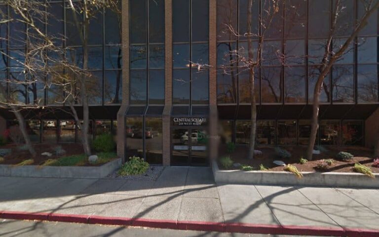 437360 tillman ross d 768x480