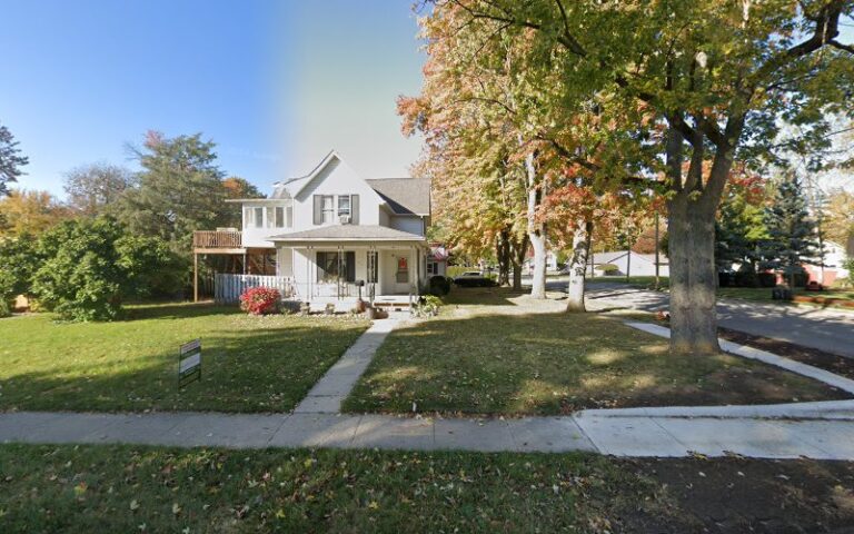 437777 timothy j lozn law office 768x480