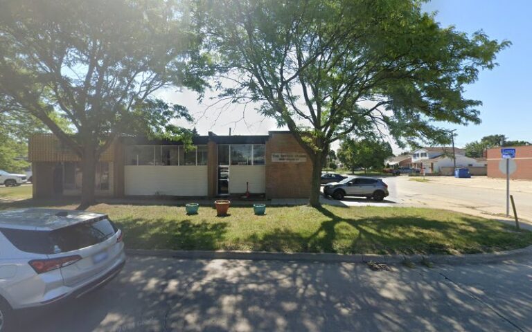 437895 timothy m. holloway attorney 768x480