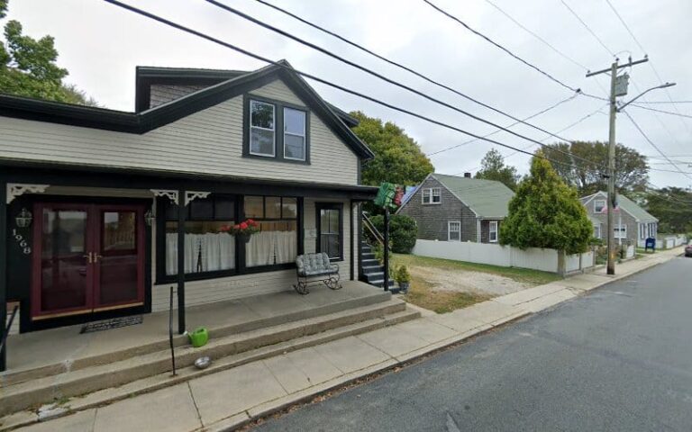 439424 tongue dorothy p 768x480