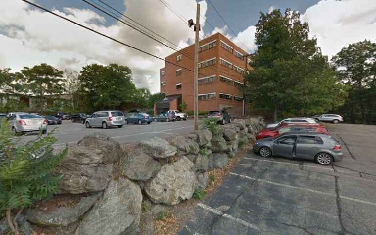 439735 topkins bevans 768x480