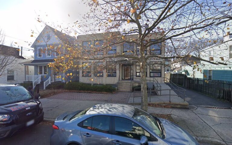 440297 tracy stilwell 768x480