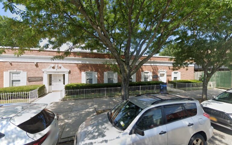 441324 triades triades 768x480