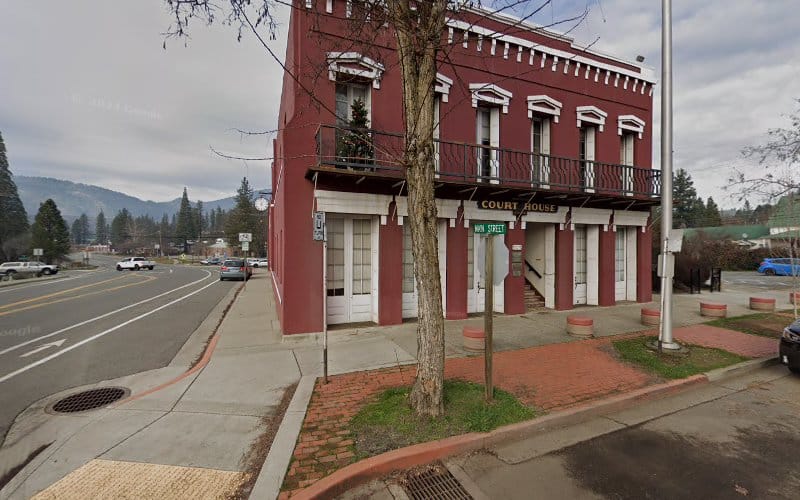 441535 trinity county judges chambers
