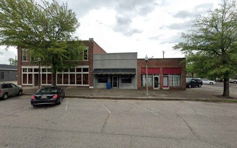 441980 trucks trucks law 768x480