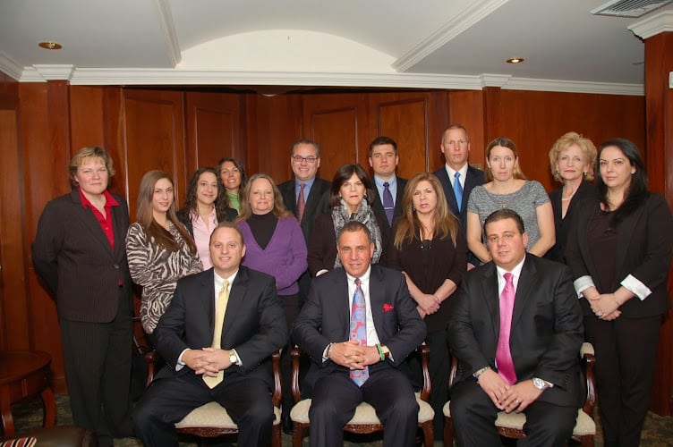 442482 tucker lawyers pc