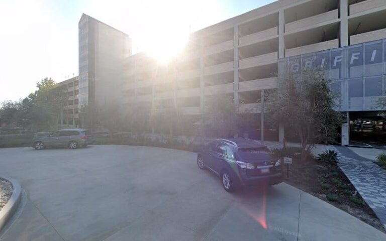 444074 universe solicitors 768x480