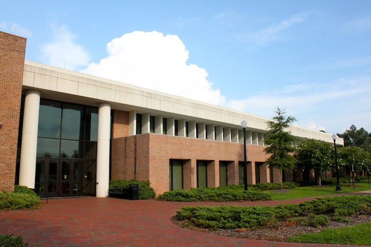 444078 university of alabama law clinics
