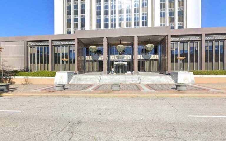 444699 us public defender 768x480