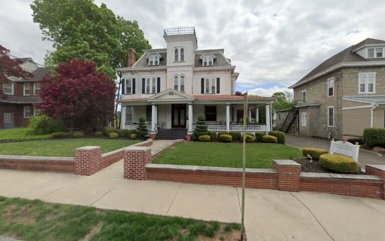 444954 uzdavinis ronald j 768x480