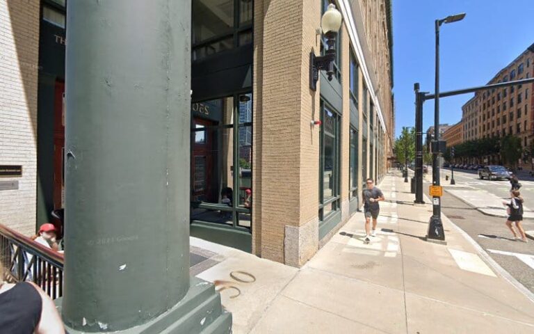 445109 valas rory atty 768x480