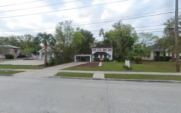 445617 van hook claude ashton iii 768x480