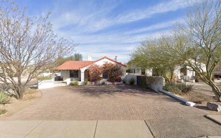 445782 van slyke iii clague a 768x480