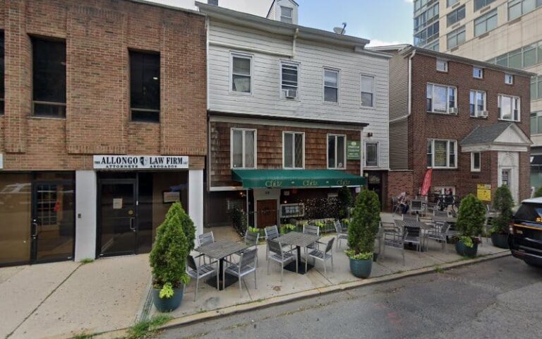 446656 veitch w richard 768x480